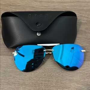 Blue Aviator Sunglasses
